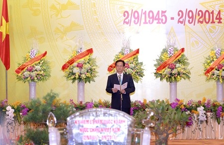 Thủ tướng chủ trì tiệc chiêu đãi quốc tế mừng Quốc khánh - 1 Thủ tướng Nguyễn Tấn Dũng phát biểu tại tiệc chiêu đãi quốc tế.
