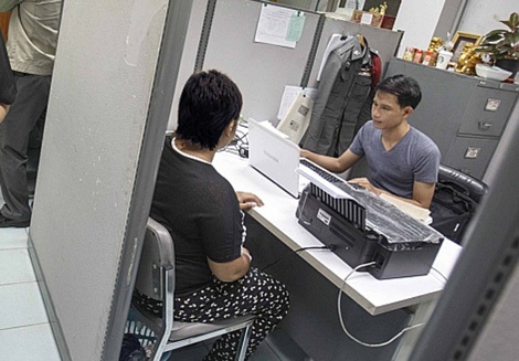 Nhiều phụ nữ thụ tinh nhân tạo ở Thái Lan: Ngậm bồ hòn làm ngọt… - 2 Do có tiền, nhiều phụ nữ Việt vẫn chọn Bệnh viện Thái Lan làm bà đỡ.