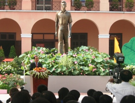 “Mãi mãi xứng đáng là thành phố mang tên Bác” - 3 “Mãi mãi xứng đáng là thành phố mang tên Bác” - 3