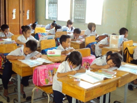 “Một triệu cuốn vở…” đến với học sinh nghèo xã đảo Thạnh An - 2