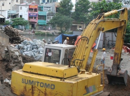 Nhiều công trình trọng điểm thiếu vốn trầm trọng - 1