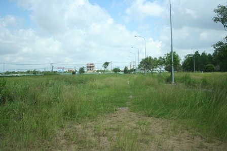 "Thổi" giá đất nền vô tội vạ - 4