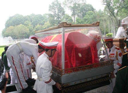 Tiễn biệt cố Chủ tịch Võ Chí Công - 6