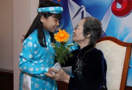 Rộn ràng mừng thọ cha mẹ nhân mùa Vu Lan - 2