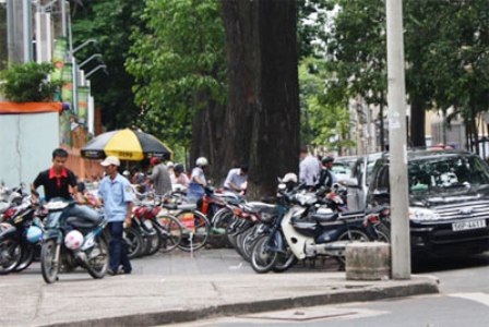 Bộ GTVT thanh tra công tác quản lý lòng lề đường tại TPHCM - 1 Bộ GTVT thanh tra công tác quản lý lòng lề đường tại TPHCM