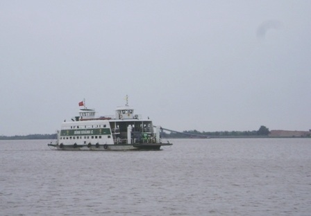 Phà lớn nhất TPHCM chính thức đi vào hoạt động - 1