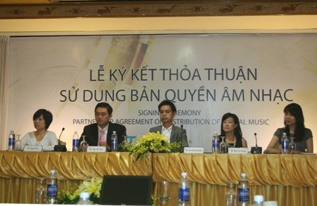 Các website âm nhạc sẽ phải trả phí sử dụng nhạc quốc tế - 1