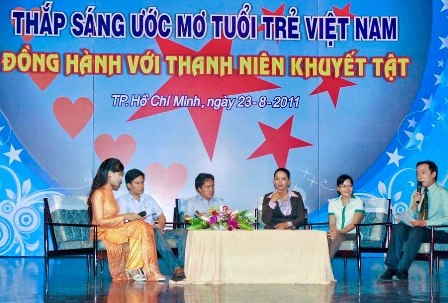 Thắp sáng ước mơ cho thanh niên khuyết tật - 1 Thắp sáng ước mơ cho thanh niên khuyết tật - 1