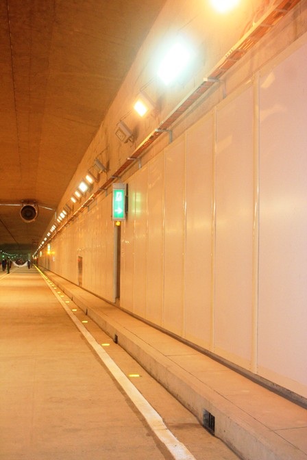 Khám phá hầm dìm chạy dưới đáy sông Sài Gòn - 12