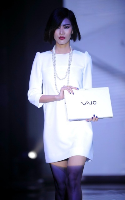 VAIO S Fashion Show: Phong cách doanh nhân lên ngôi