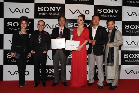 VAIO S Fashion Show: Phong cách doanh nhân lên ngôi