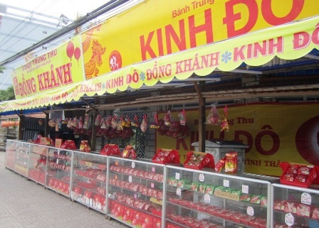 Vẫn vắng bóng người mua