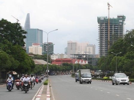 TPHCM quyết định hoãn việc tăng lệ phí đăng ký phương tiện giao thông cơ giới đường bộ