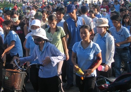TPHCM: 12 nhóm ngành có nhu cầu nhân lực nhiều nhất năm 2013 - 1 TPHCM: 12 nhóm ngành có nhu cầu nhân lực nhiều nhất năm 2013