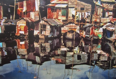 Những
dãy nhà nhếch nhác venh kênh năm xưa