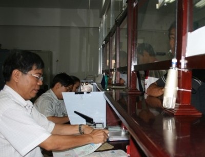 TPHCM mở thêm 2 điểm cấp đổi mẫu giấy phép lái xe mới - 1 Làm thủ tục cấp mới, đổi mới giấy phép lái xe tại điểm tiếp nhận 252 Lý Chính Thắng