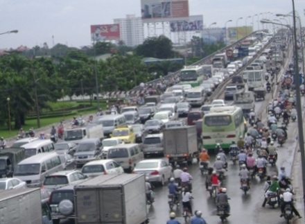 TPHCM: Cấm lưu thông qua cầu Sài Gòn - 1 TPHCM: Cấm lưu thông qua cầu Sài Gòn