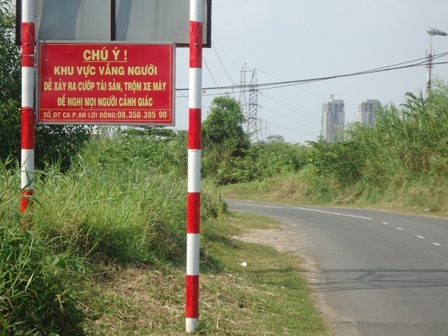 Bên kia sông là quận 1 phồn hoa