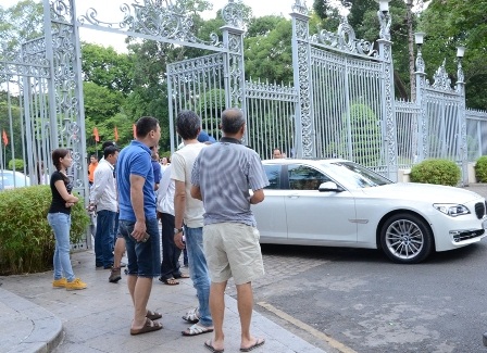 Nhiều người nước ngoài cũng ngạc nhiên khi chứng kiến sự nhiệt tình của người Việt