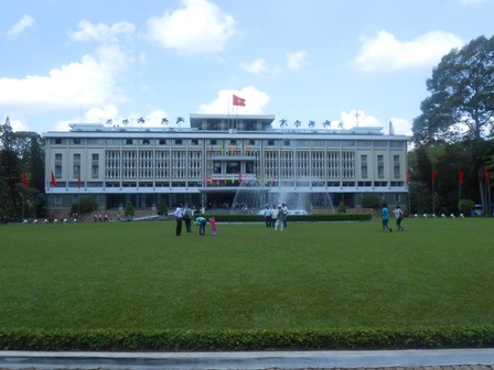 Toàn cảnh Dinh Độc lập