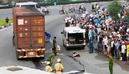 Xe tải, xe khách gây tai nạn ngày càng nhiều (ảnh minh họa)