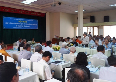 Các đại biểu góp ý tại hội nghị