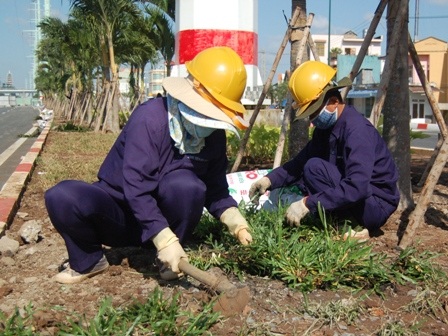 Sếp công ty công ích lương bạc tỉ: Người thừa nhận, kẻ kêu oan