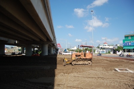 Tất bật cho công trình kịp hoàn thành trước lễ Quốc khánh.