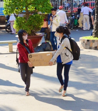 Ùn ùn kéo về bến xe chiều 31/8