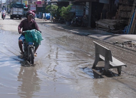 Lương của các sếp ở công ty này lại tăng theo mức độ và tần suất… nước ngập
