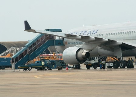 Đôn đáo tính cách chống ngập sân bay Tân Sơn Nhất