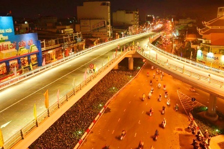 Hình ảnh cầu đêm trước ngày thông xe