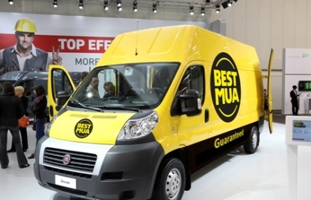 Mua hàng điện máy trong “cơn lốc khuyến mãi”: Nên thận trọng! - 2 Xe giao hàng của BestMua