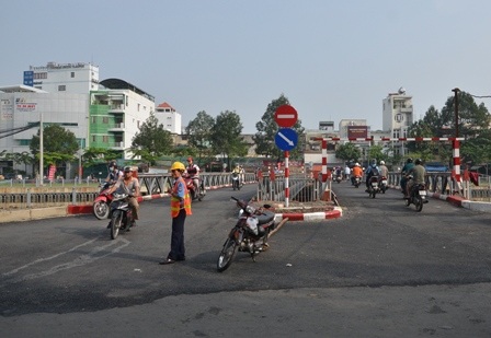 Cầu tạm cũng không quá tải