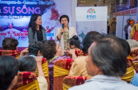 Nhân sâm – Món quà ý nghĩa ngày tết - 5 Tiết mục múa mở màn