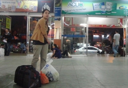 Những hành khách cuối cùng đi ngay trong đêm 28 Tết