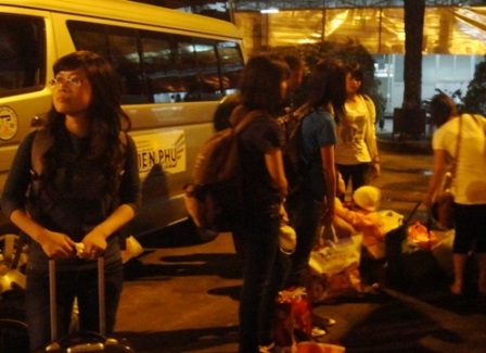 Nhưng dù muộn, ai cũng muốn về nhà đón Tết