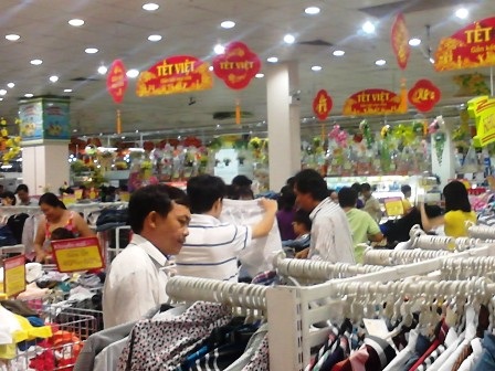 Siêu thị thì đông nghẹt người