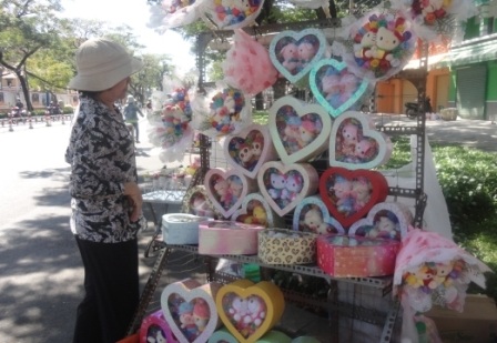 Sức mua tính đến trưa
ngày 13/2 rất kém