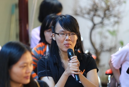 Cô sinh viên khuyết tật học giỏi, ham hoạt động xã hội - 2 Đến nay, Rát đã là 1 nữ thủ lĩnh công tác xã hội giàu kinh nghiệm