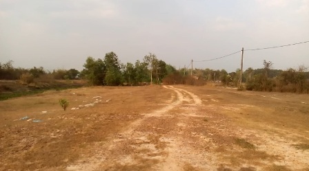 Cả khu đất rộng gần 500ha chỉ là những cánh đồng hoang vắng như thế này