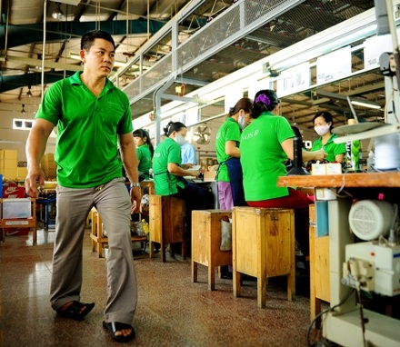 NKT đến xem triển lãm ảnh “Sống và Làm”