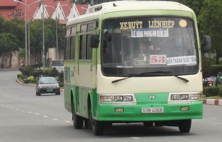 Tàu, xe dịp 30/4: Tăng đột biến khách đến Quảng Bình, viếng Đại tướng