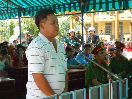 Đại diện nguyên đơn dân sự xin giảm nhẹ hình phạt cho bị cáo