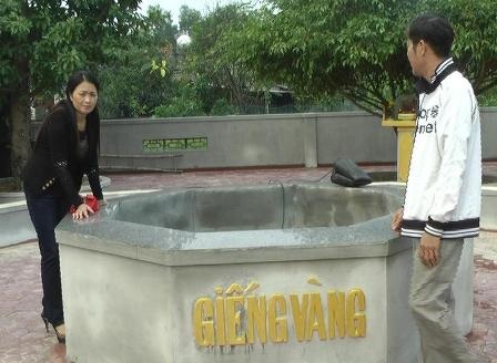 Giếng Vàng Cẩm Xuyên
được tôn tạo lại vào năm 2012