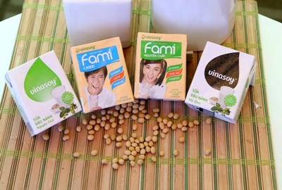 Những
sản phẩm về đậu nành ngày được sử dụng đa dạng, phổ biến trên toàn thế giới