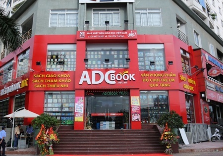  Khuyến khích đúng hướng và nâng tầm văn hóa đọc là
nhiệm vụ thiết yếu của AdcBook