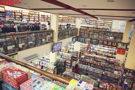  Khuyến khích đúng hướng và nâng tầm văn hóa đọc là
nhiệm vụ thiết yếu của AdcBook