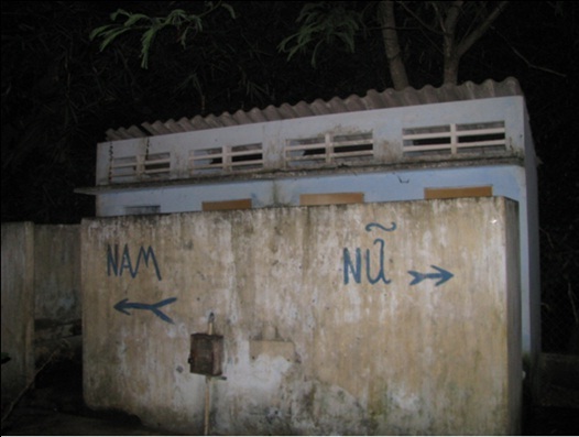 Xóa nỗi lo “nhà vệ sinh bẩn” cho học sinh nông thôn Việt Nam - 1 Xóa nỗi lo “nhà vệ sinh bẩn” cho học sinh nông thôn Việt Nam