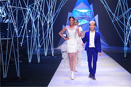 Ai là người đầu tiên mà Hiệp nghĩ đến trong khoảnh khắc đăng
quang?